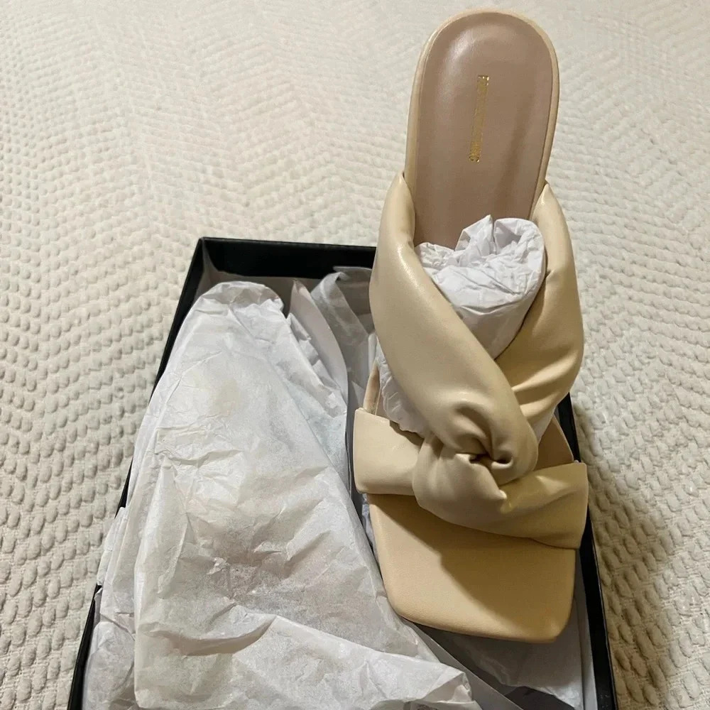 🖤New Pretty Little Things Cream Pu Square Toe Quilted Knot High Heeled Mules🖤 - Picture 5 of 7